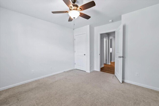 Building Photo - 138 Cotton Bluff Ct