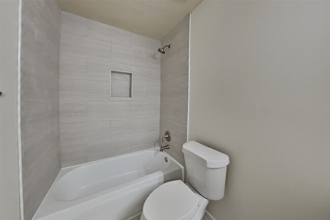Building Photo - 3746 Havenmoor Pl