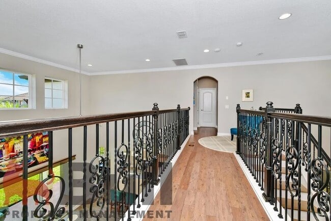 Building Photo - 8233 Canetti St