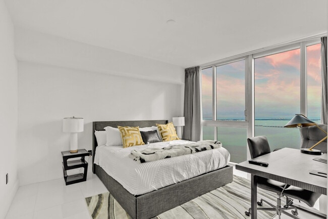 Building Photo - 631 Brickell Ave