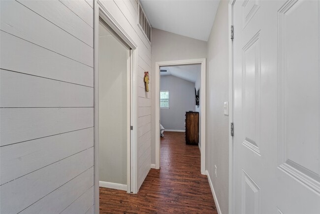 Building Photo - 6951 Leandra Dr