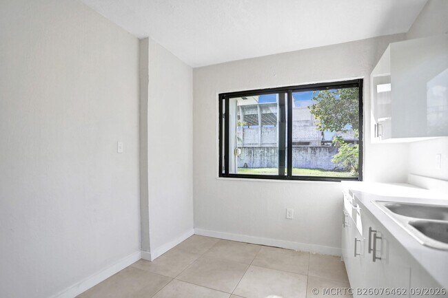 Building Photo - 8240 NW 1st Pl