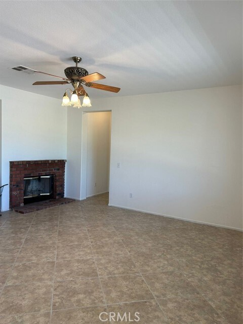 Building Photo - 35921 Camelot Cir