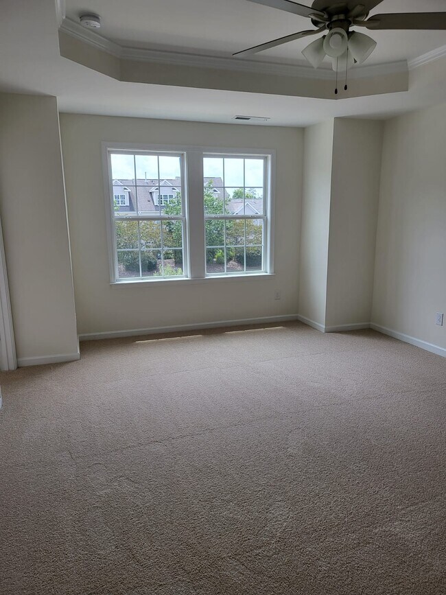 Building Photo - 436 Church St