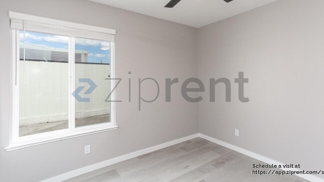 Building Photo - 1388 Taka Ct