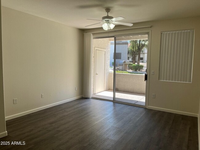 Building Photo - 11375 E Sahuaro Dr