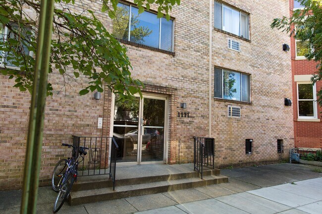 Building Photo - 1111 D ST NE