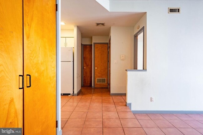 Building Photo - 763 S 8th St