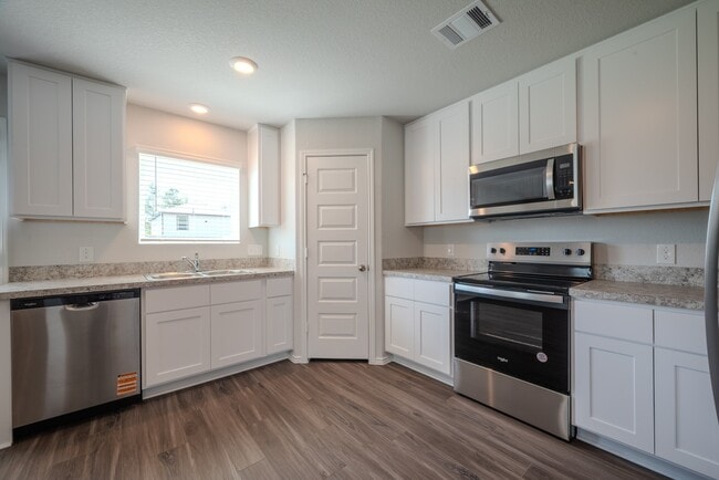 Building Photo - 22720 American Kestrel Ct