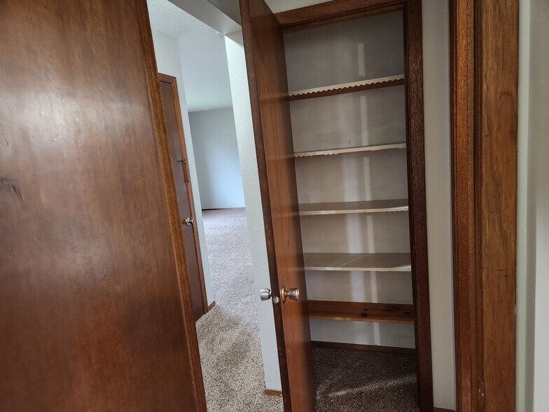 Linen Closet - 182 8th Ave