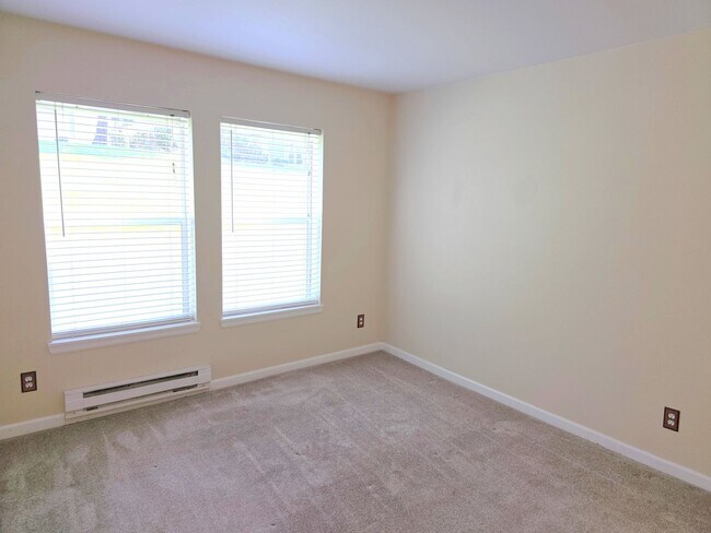 Building Photo - Latitude Condominiums 3 Bed, 2 Bath in Fed...