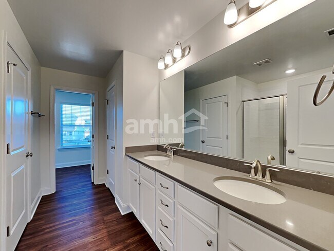Building Photo - 3891 Chivalry Drive