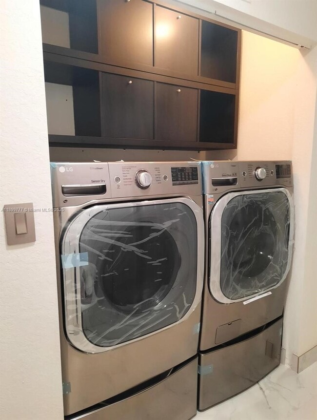 Building Photo - 11501 NW 89th St