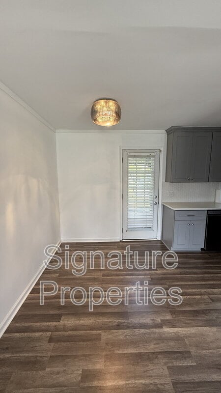 Building Photo - 908 Spaulding Dr