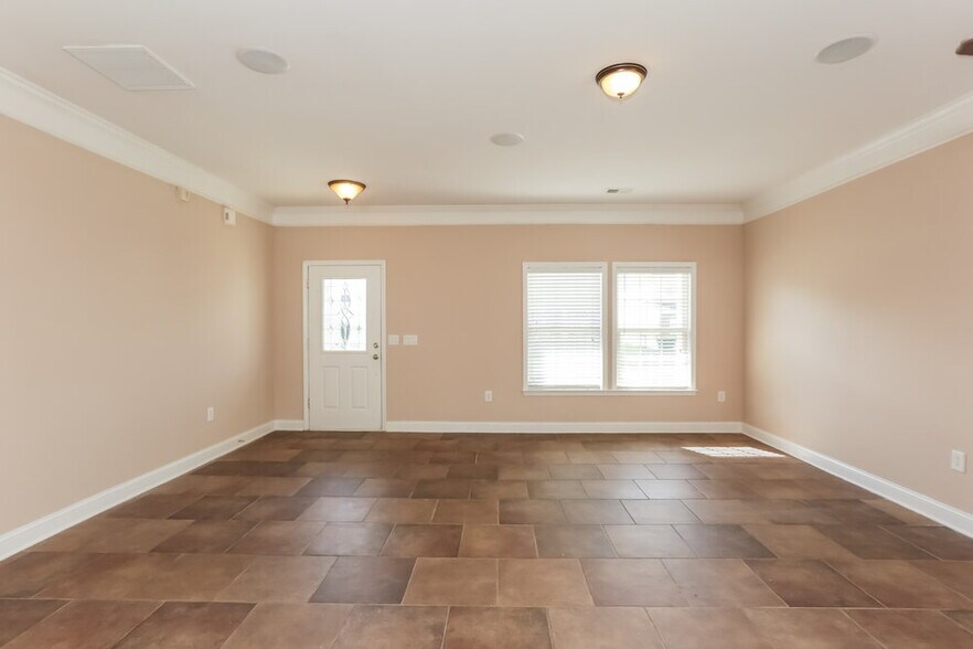 Building Photo - 4706 Kiddle Ln