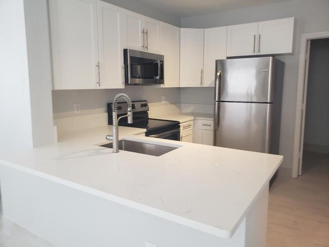 Building Photo - 1005 Belmont Pl