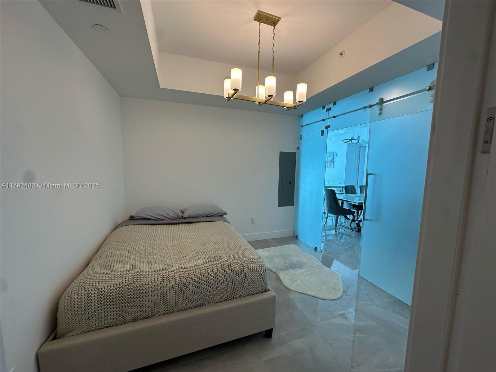 Building Photo - 17550 Collins Ave