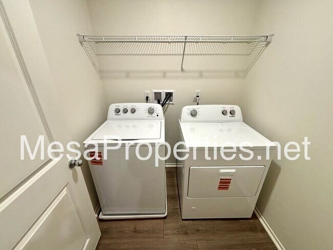 Building Photo - 14960 Coppola St