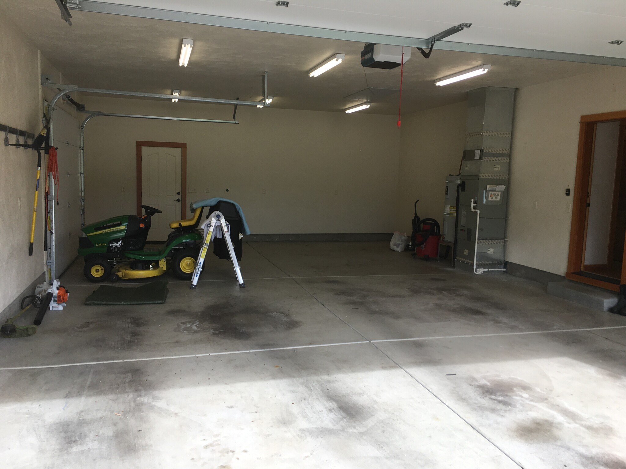 Building Photo - 91351 Donna Rd