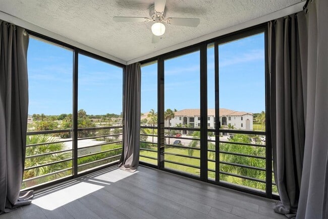 Building Photo - 9355 SW 8th St