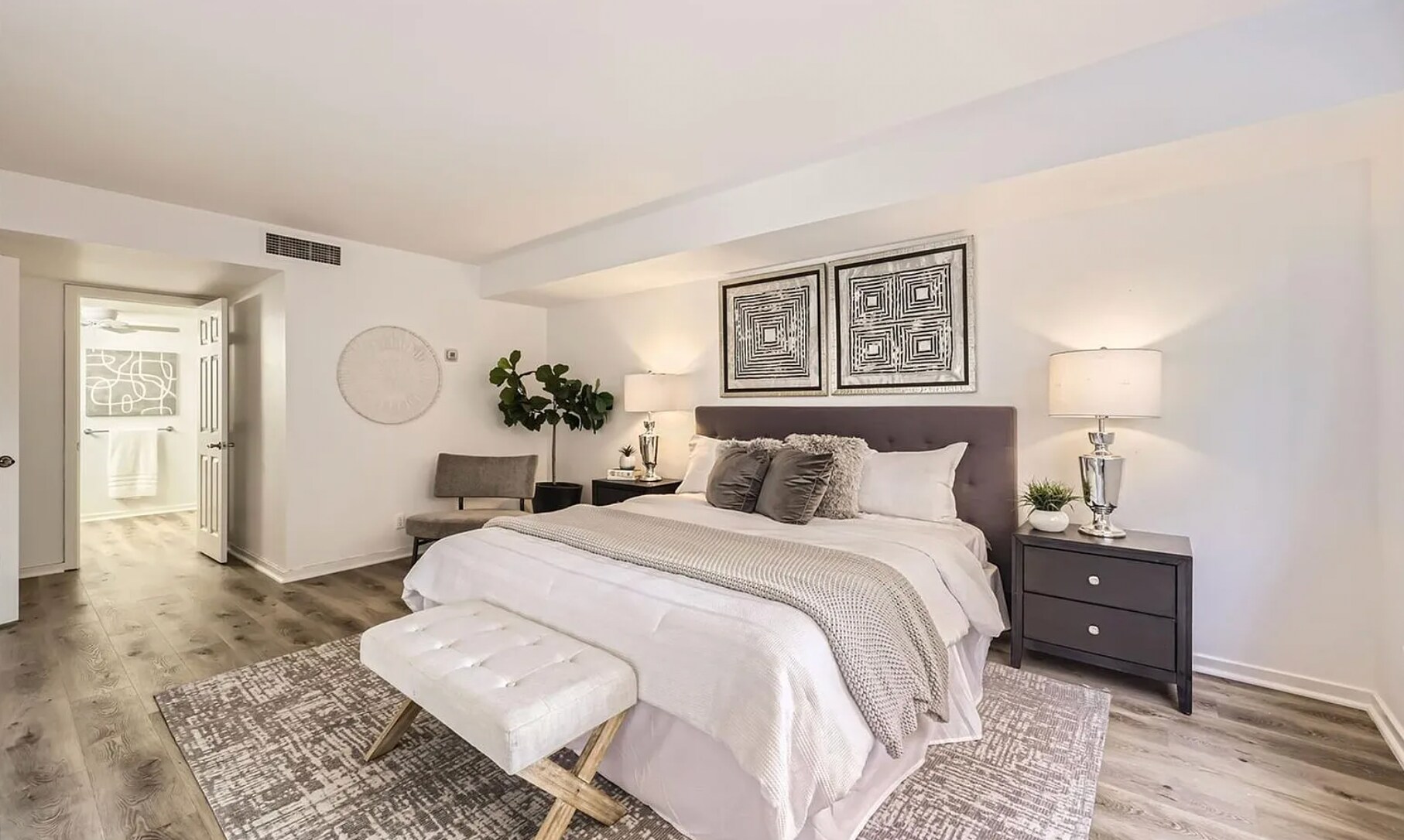 Building Photo - 1551 Larimer St