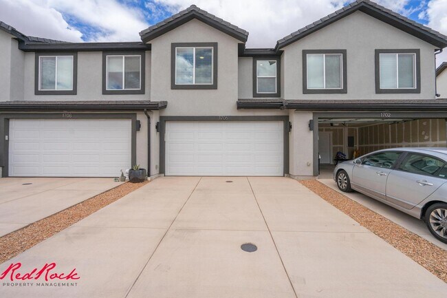 Building Photo - Dog Friendly! 3 Bedroom 2 Bathroom Townhome in Long Valley.