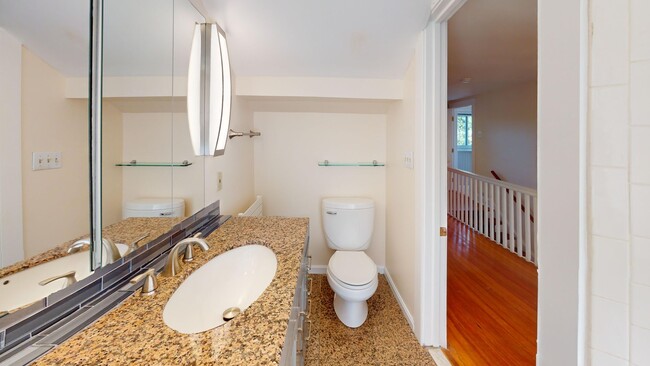 Building Photo - Lovely Shepherd Park Five Bedroom House fo...