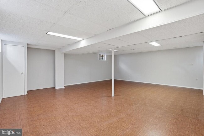 Building Photo - 9713 Waterline Dr