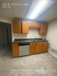 Building Photo - 2 bedroom 1 bath apartment in Champaign IL.