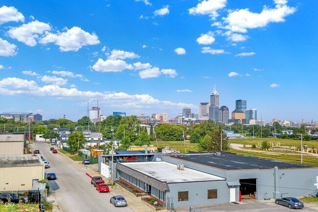 Building Photo - 1303 Deloss St