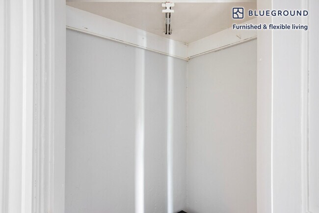 Building Photo - 88 Hampshire St