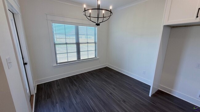 Building Photo - 531 Bristleleaf Path