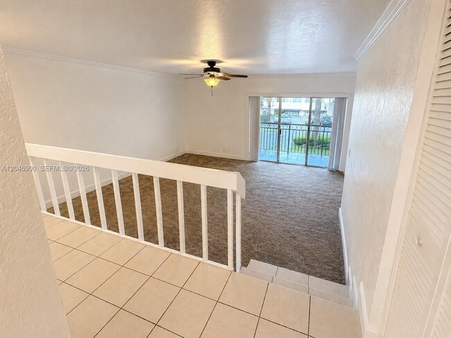 Building Photo - 4850 SW 63rd Terrace