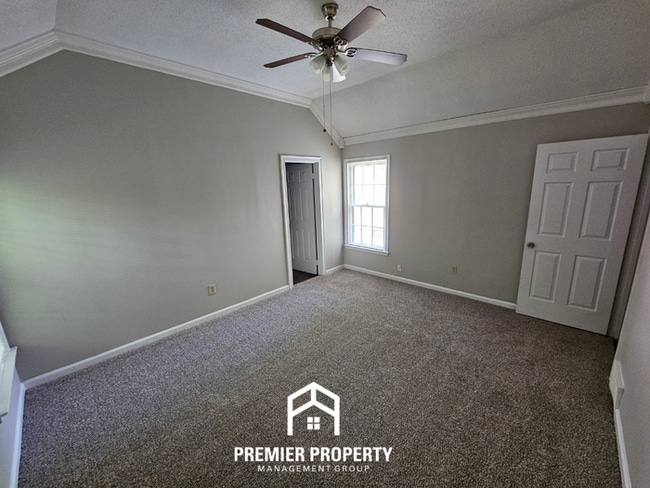 Building Photo - Modern 3BR/2BA with Soaring Vaulted Ceilings | Fireplace, Garage & Deck