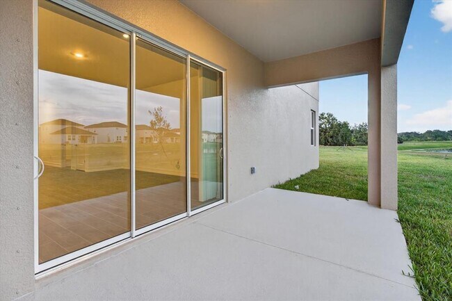 Building Photo - 6925 Main St