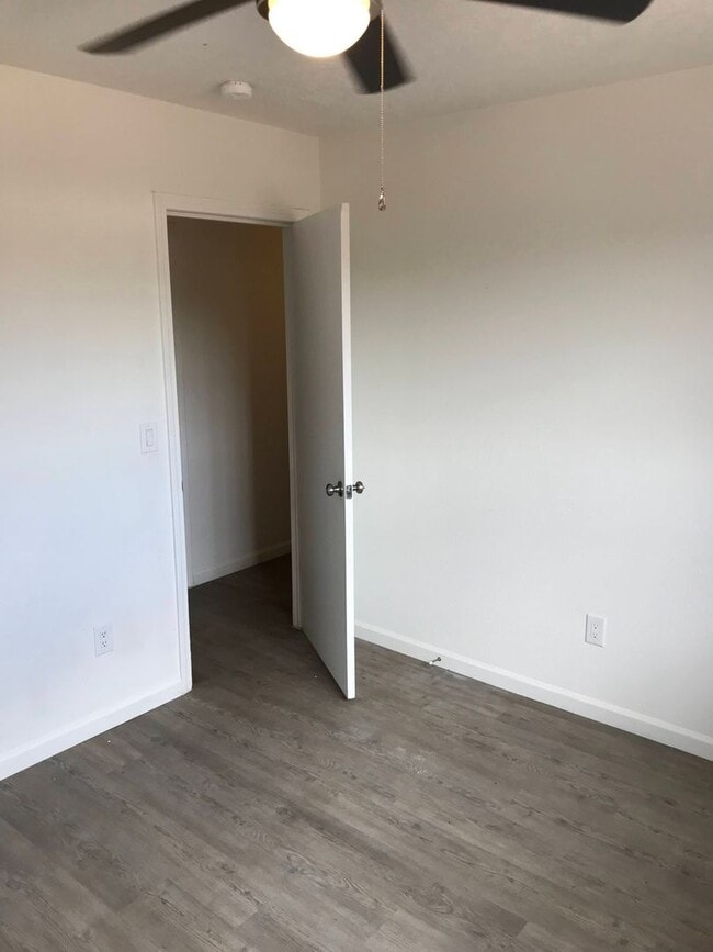 Building Photo - 19th St