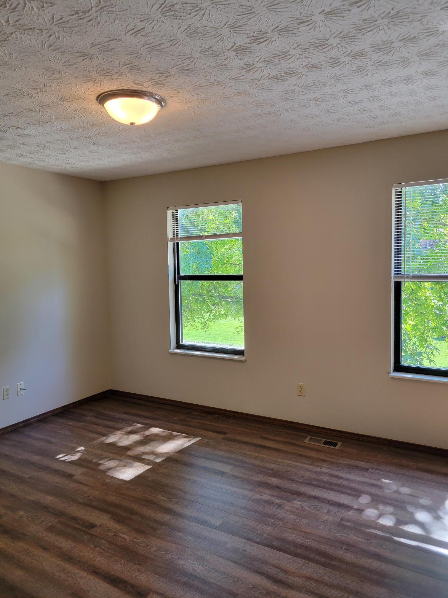 Building Photo - 1104 Roosevelt St