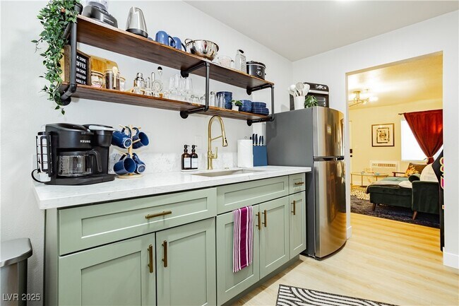 Building Photo - 1414 S 3rd St