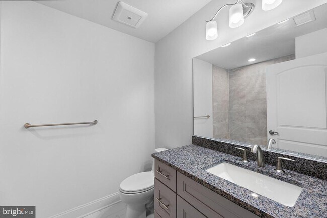Building Photo - 105 Samjan Cir