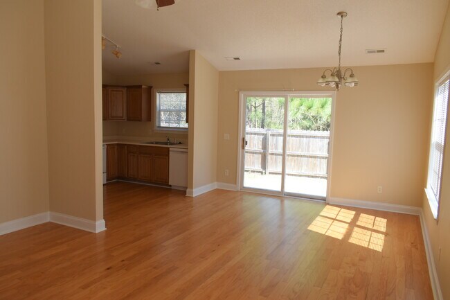 Building Photo - 1528 Wagon Ct