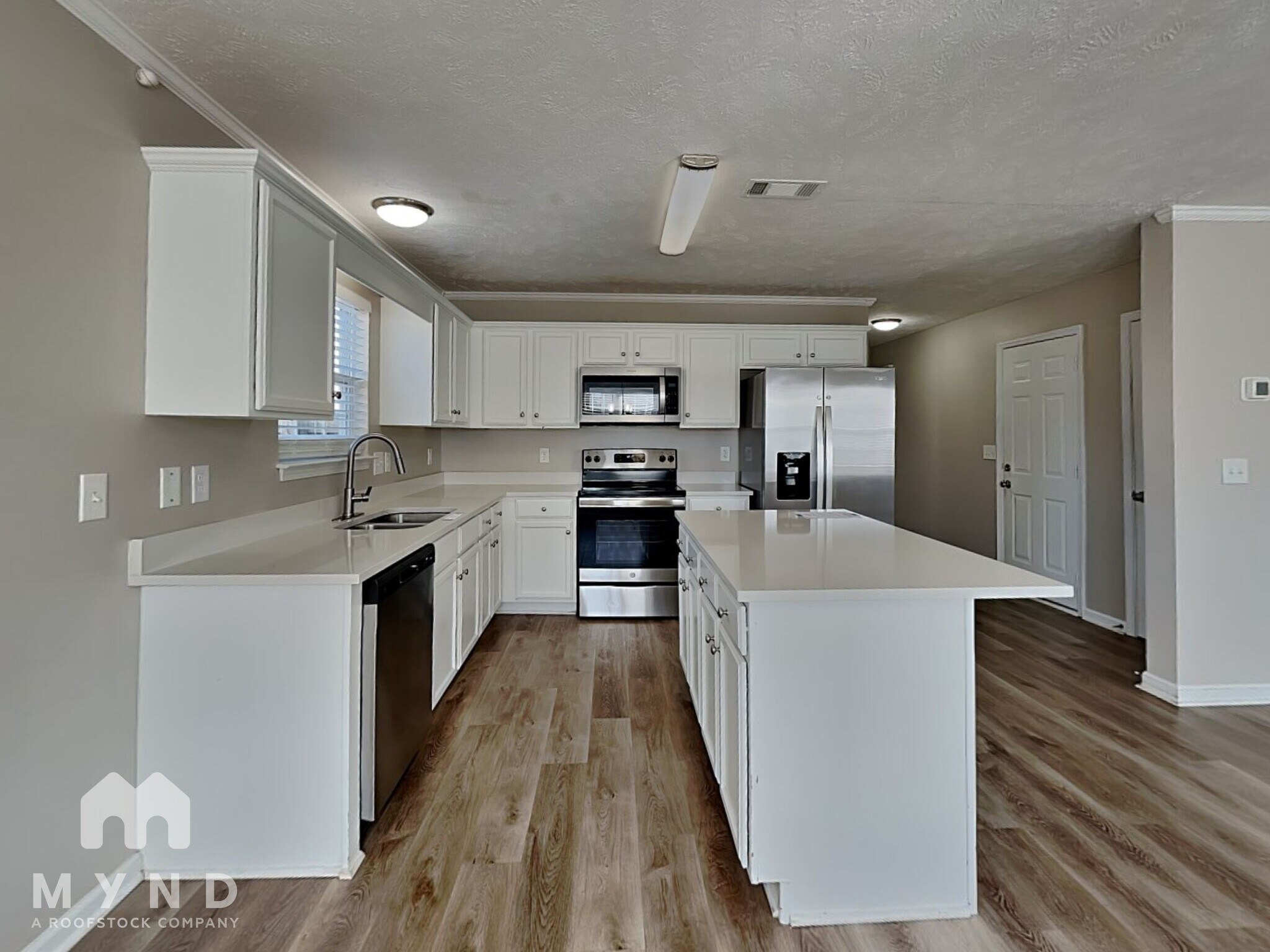 Building Photo - 1341 Tonya Dr