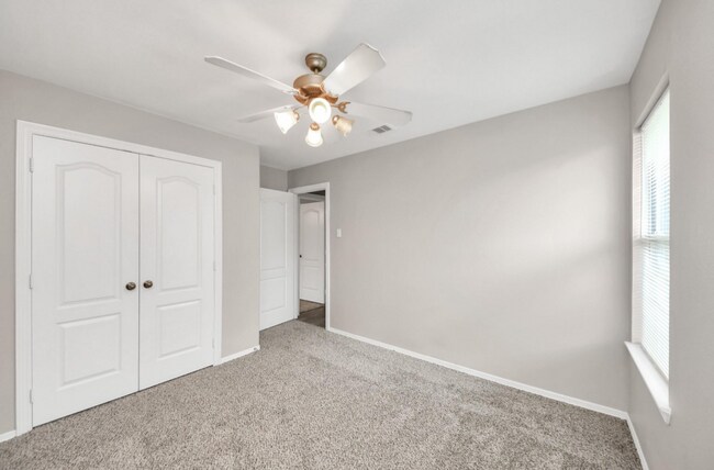 Building Photo - 24311 Hard Wood Dr