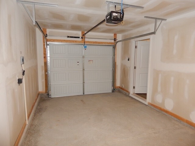 Building Photo - 247 Wimbledon Wy