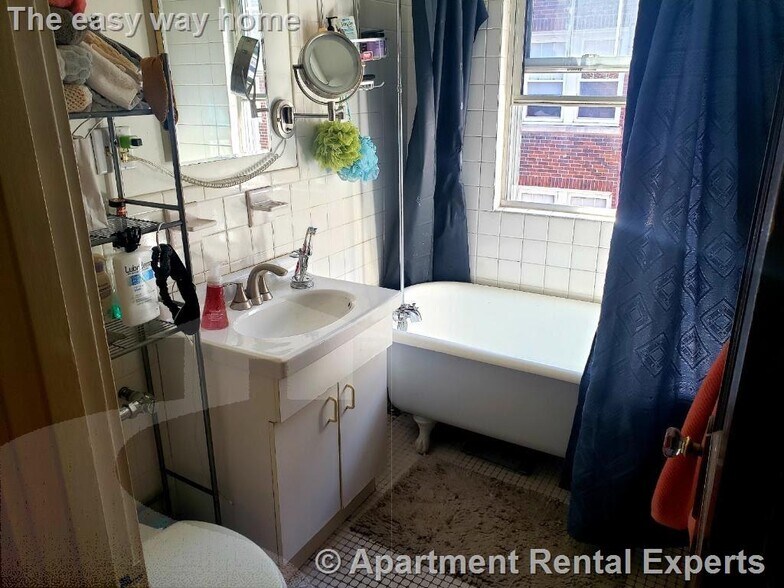 Building Photo - 155 Summer St