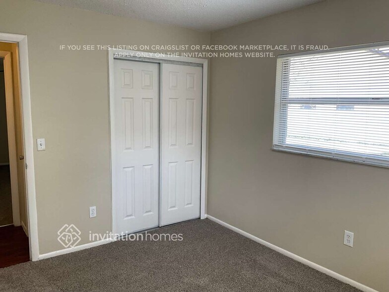 Building Photo - 114 Fairway Ten Dr