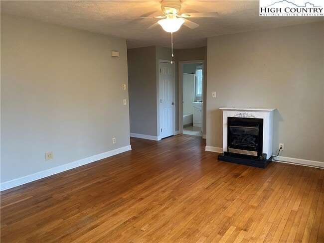 Building Photo - 417 Will Vannoy Rd