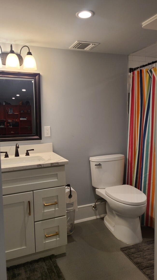 Building Photo - 25 Wilmer St