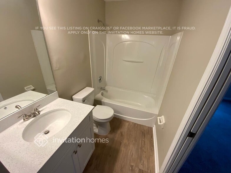 Building Photo - 251 Prince Phillip Dr