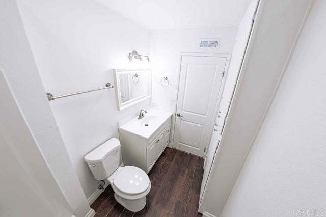 Building Photo - 10670 Esmeraldas Dr