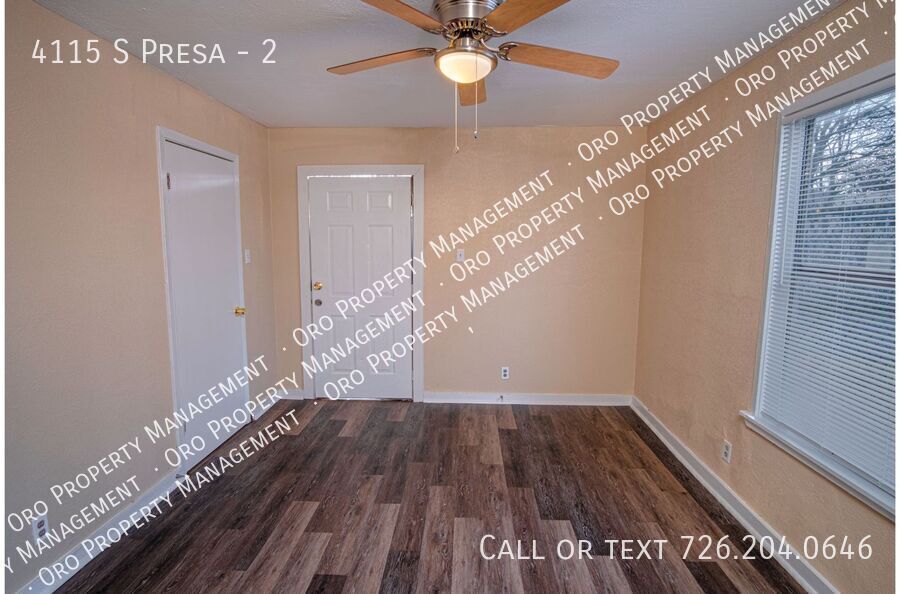 Building Photo - 4115 S Presa-2